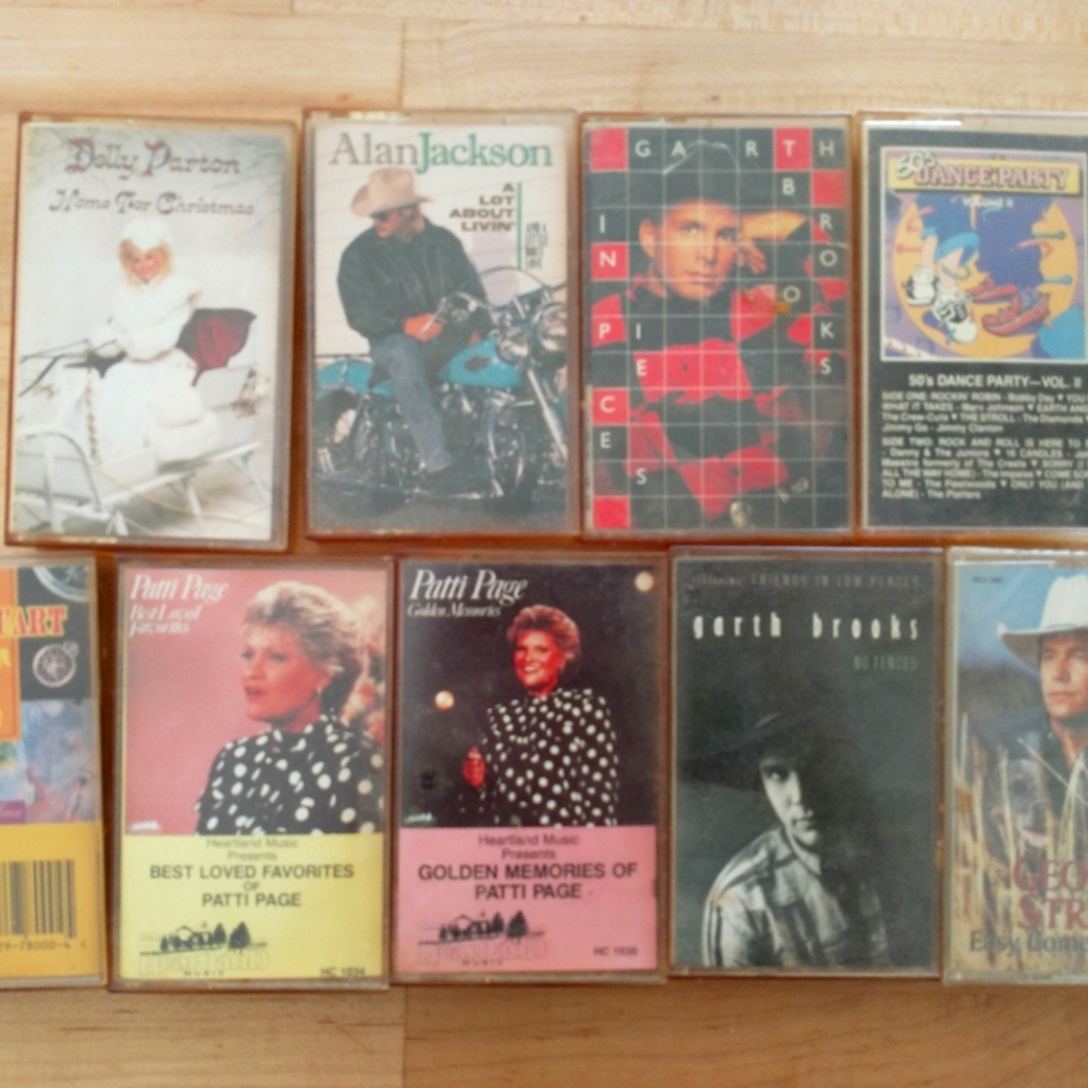 Patti Page, Dolly Parton, Garth Brooks, George strait, Alan Jackson, Marty Stuar